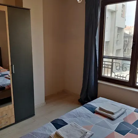3 стаен идеален център Appartement Varna