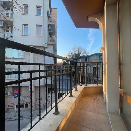 3 стаен идеален център