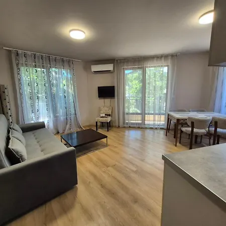 Apartment 3 стаен идеален център